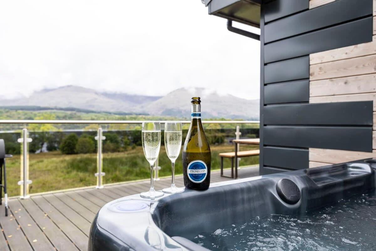 New Build Lodge With Stunning Views Of Loch Awe Hayfield  Exteriör bild